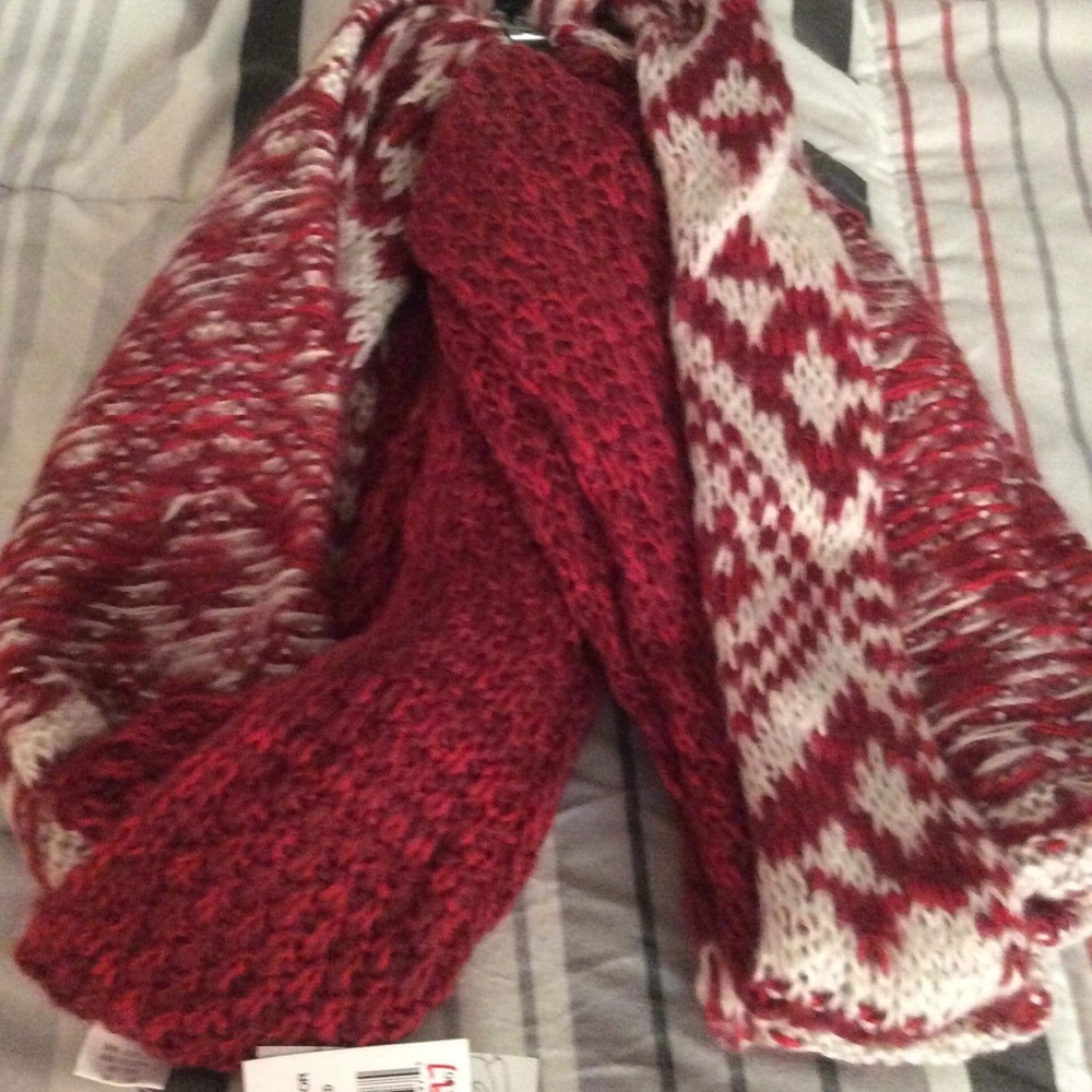 Scarves - Picture 2 of 3